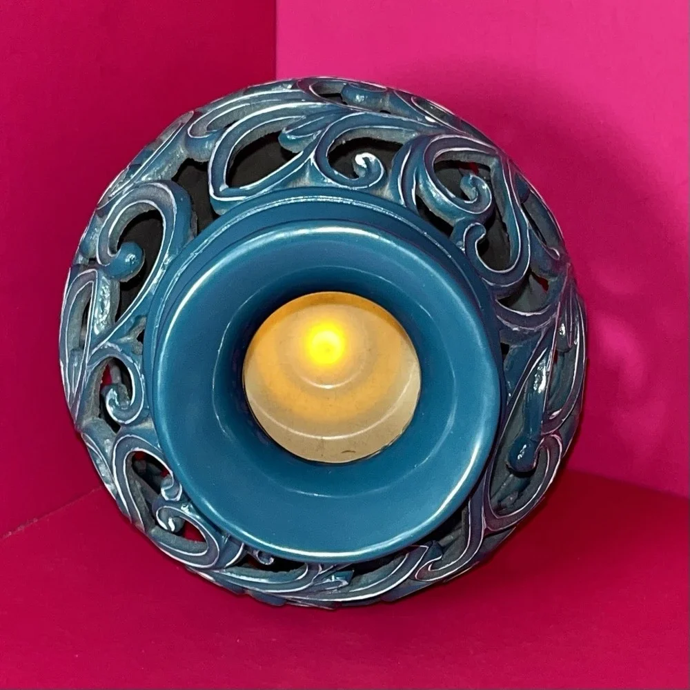 Teal Blue Flameless Flickering Candle Lamp 8.5